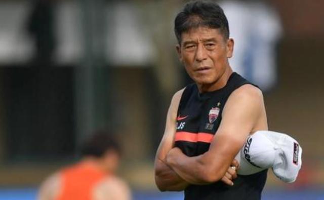 亚博体育官网-韩国德比战李章洙宝刀未老 阿奇姆彭抢戏韩国外援